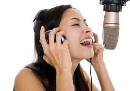 Cómo aprender a cantar puede ayudarte a combatir el estrés y la presión en el trabajo
